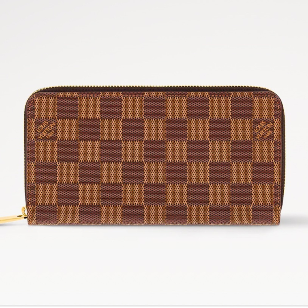 Authentic Louis Vuitton Damier Zippy Wallet & dust bag